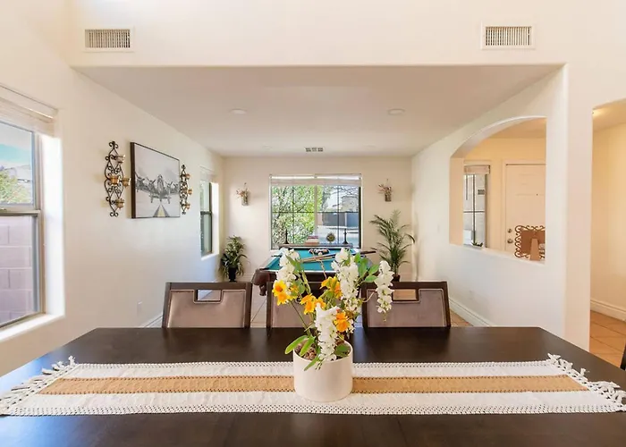 Luxurious Retreat. Free Htd Pool Outdoor Fun Holiday home Casa Grande