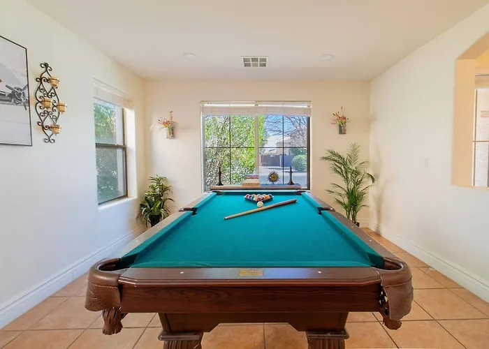 Luxurious Retreat. Free Htd Pool Outdoor Fun Holiday home Casa Grande