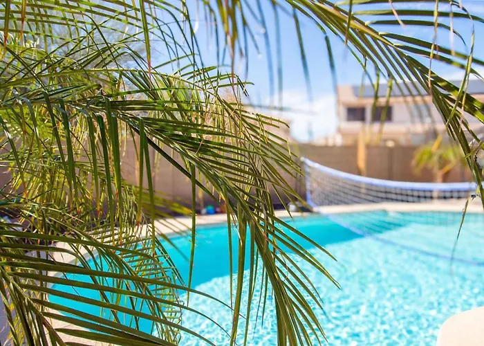 Luxurious Retreat. Free Htd Pool Outdoor Fun Holiday home Casa Grande